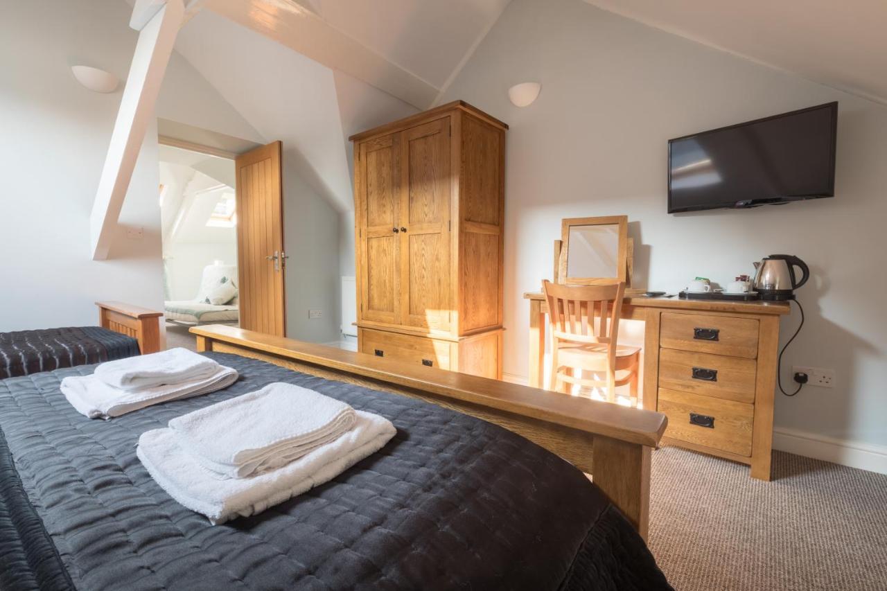 The Cambrian Inn Solva Bagian luar foto