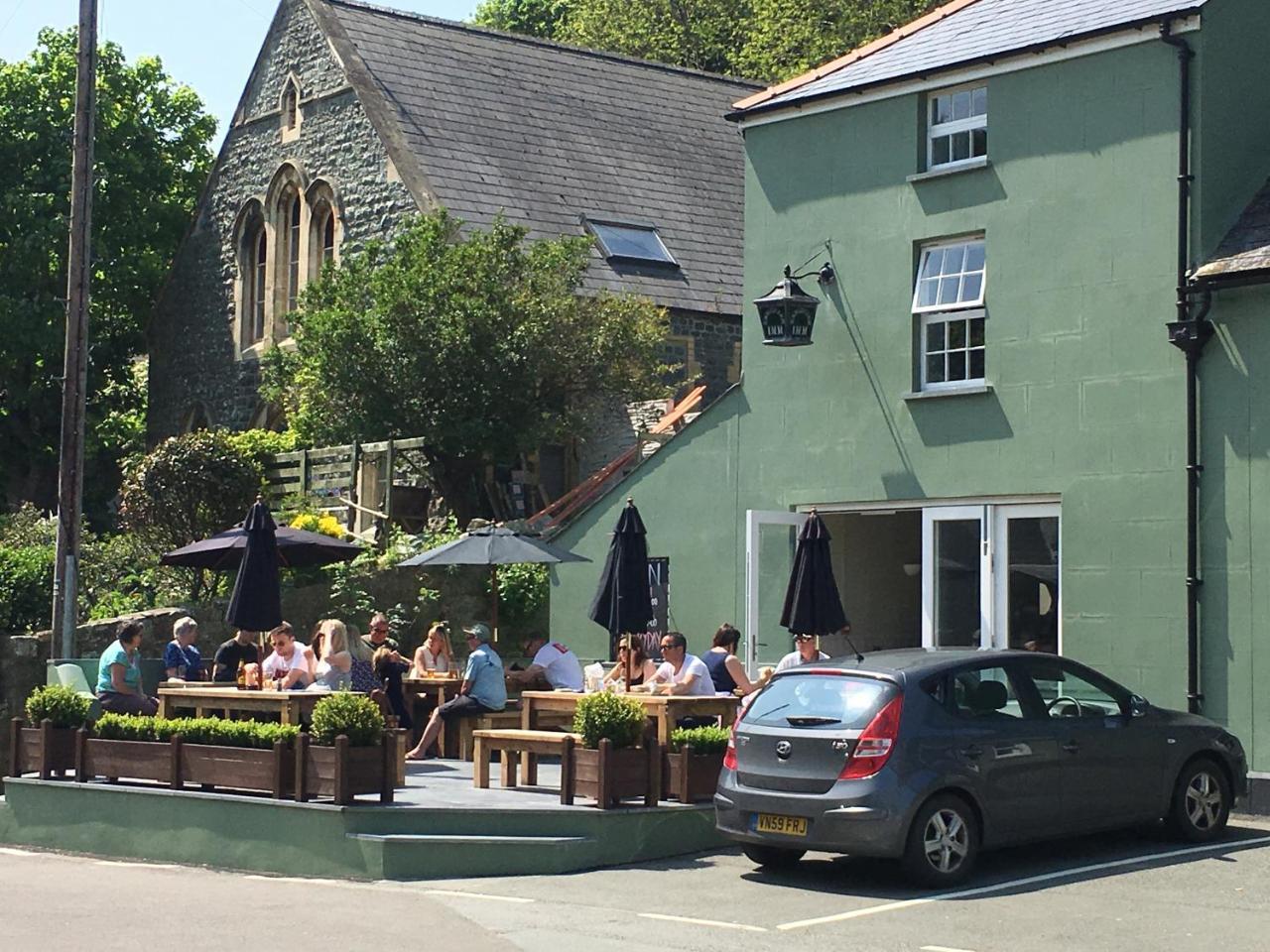The Cambrian Inn Solva Bagian luar foto